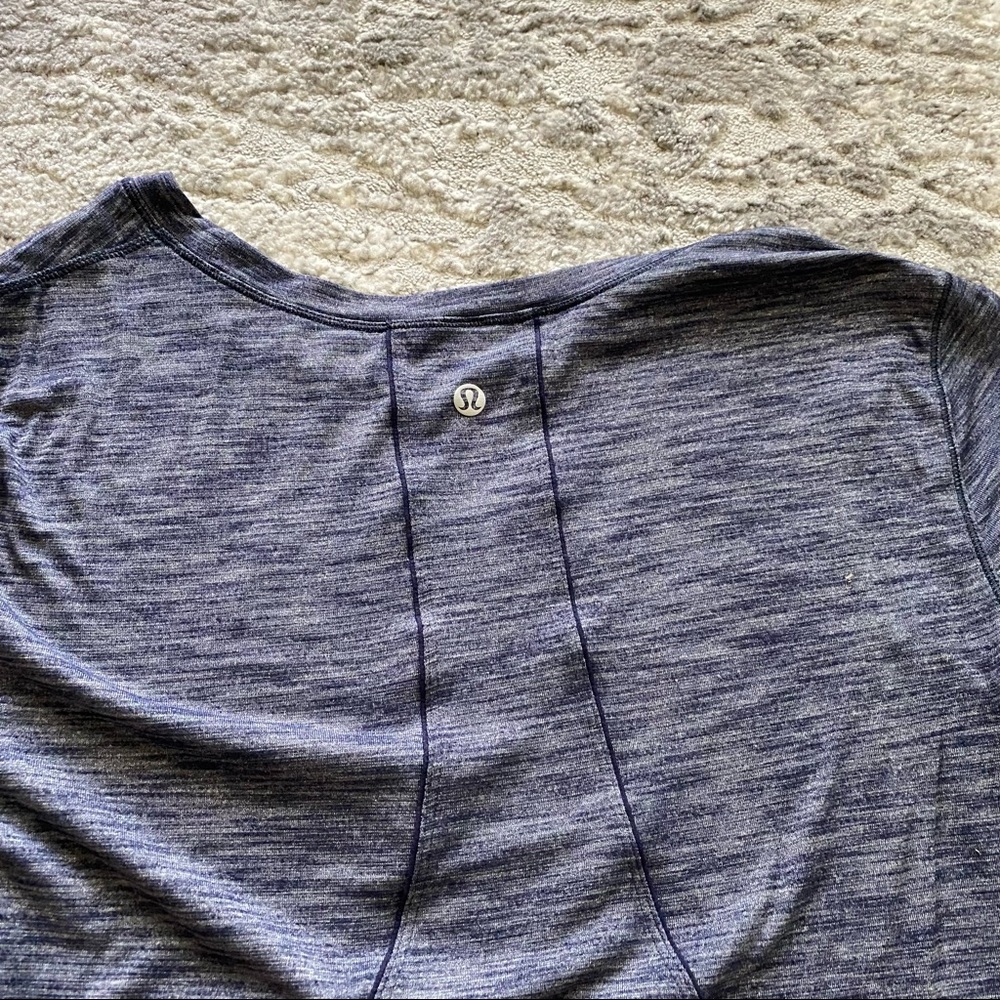 Lululemon Tee